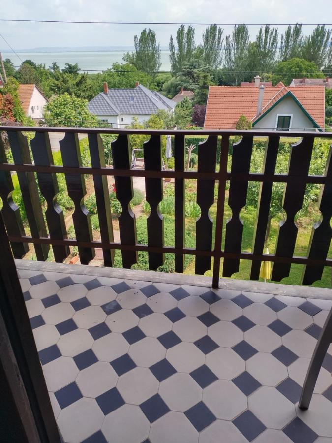 Ibolya Apartman Apartment Badacsony Bagian luar foto